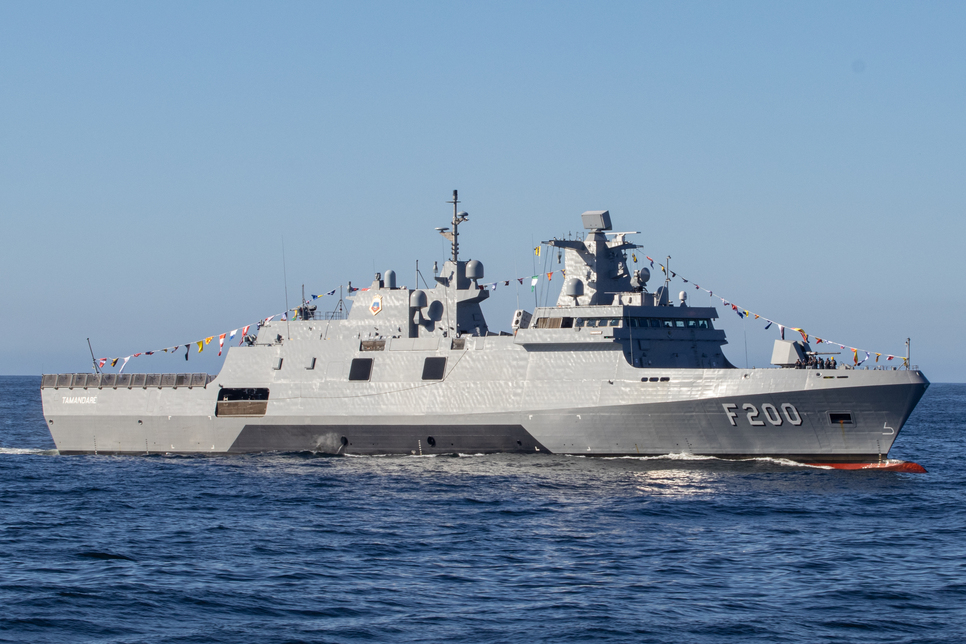 F200