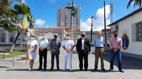Militares e alguns representantes da Comunidade Marítima celebram o dia Internacional do Marítimo