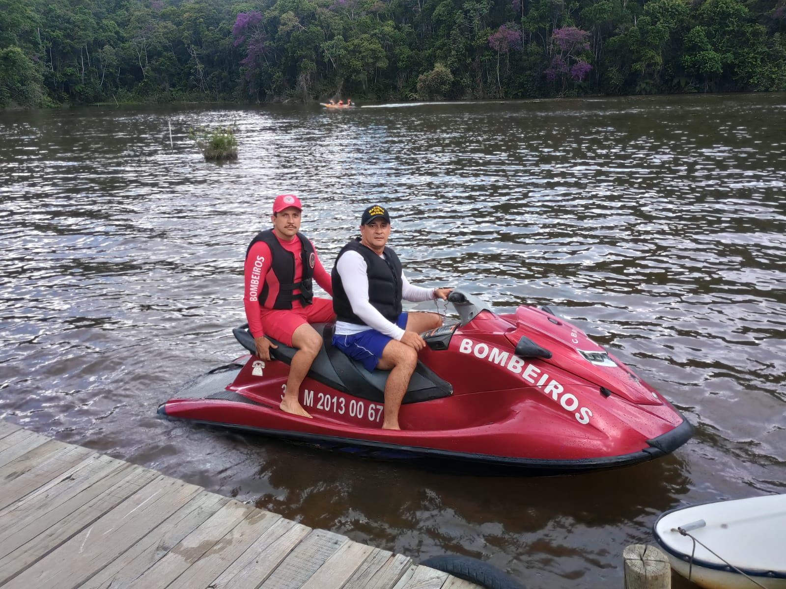 Alunos foram habilitados a pilotar moto aquática.