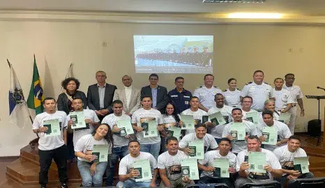  DelAReis forma novos Aquaviários para Pescador Profissional