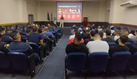 Capitania dos Portos do Rio de Janeiro promove palestra sobre educação financeira 