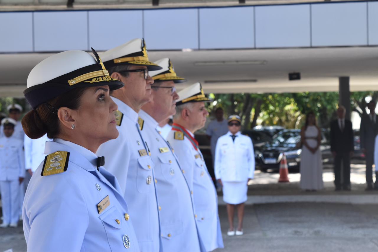 A o assumir o cargo, a Almirante Ana Greco defendeu maior integração entre as organizações militares, a academia e a Base Industrial de Defesa