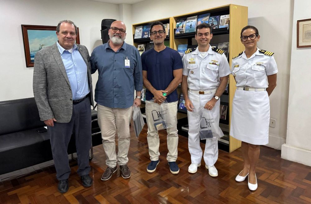 iblioteca da Marinha realiza 12ª edição do projeto "Bate-papo com o Autor"