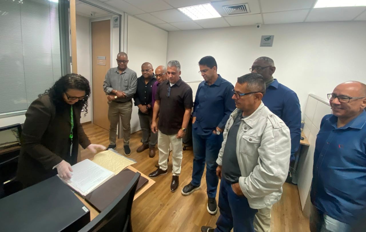 DPHDM realiza visita técnica ao Arquivo da Academia Brasileira de Letras