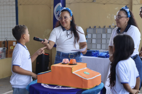 Voluntárias Cisne Branco realizam gincana de perguntas e respostas