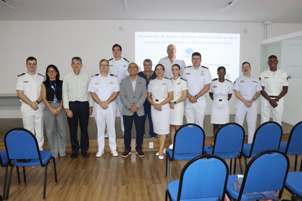 Tripulação do HNNa presente no curso de gestão de risco