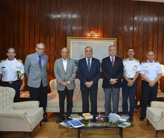 Ex-Comandante da Marinha visita a Diretoria-Geral de Desenvolvimento Nuclear e Tecnológico da Marinha