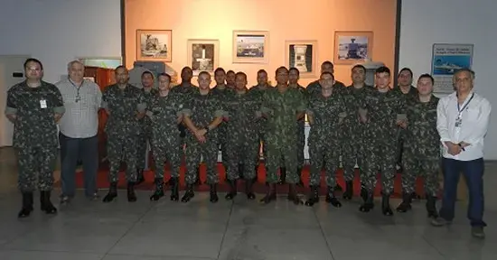 IPqM recebe visita dos alunos da Escola de Artilharia de Costa e Antiaérea do Exército Brasileiro