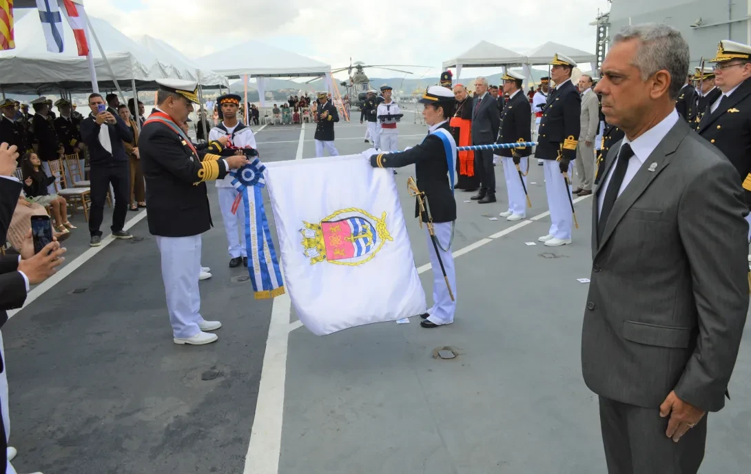 SecNSNQ é agraciada com a Ordem do Mérito Naval