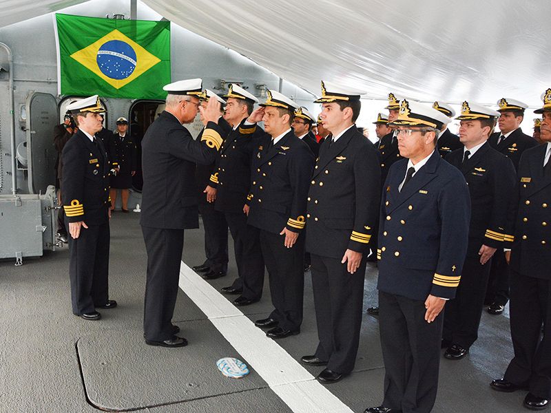 Descrição: COMEMCH DÁ BOAS VINDAS A TRIPULAÇÃO DO NE BRASIL - Cópia