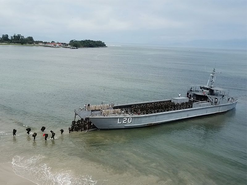 Desembarque dos Aluno na Ilha da Marambaia