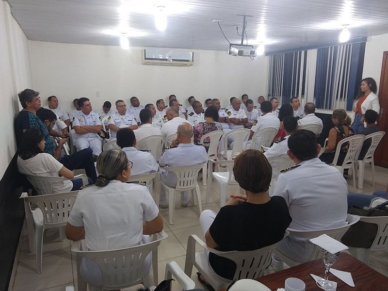 Dinâmica da Vela  com a psicóloga Aline Pinheiro