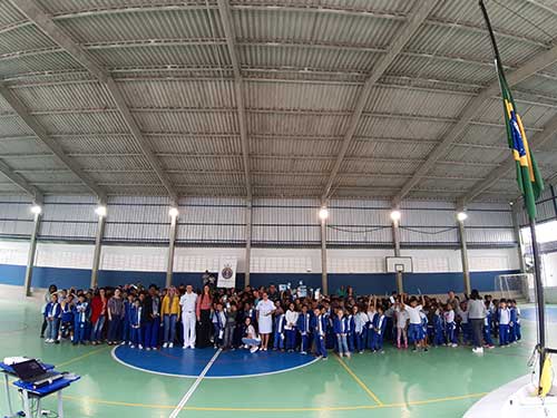 Militares da CPSP e alunos da Cidade da Criança na palestra da Operação Cisne Branco-2019