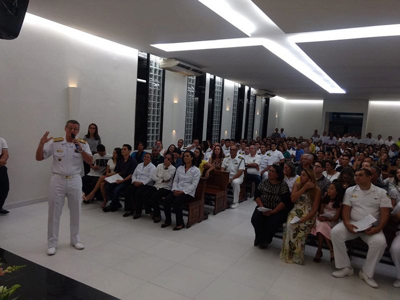 Vice-Almirante Edervaldo em agradecimento pela benfeitoria da obra